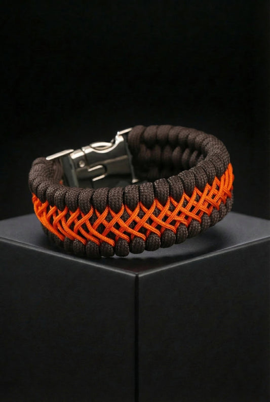 Loyal To The Realms – Handmade 7-Core Paracord Bracelet
