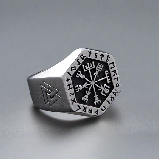 Viking Wayfinder Compass Ring