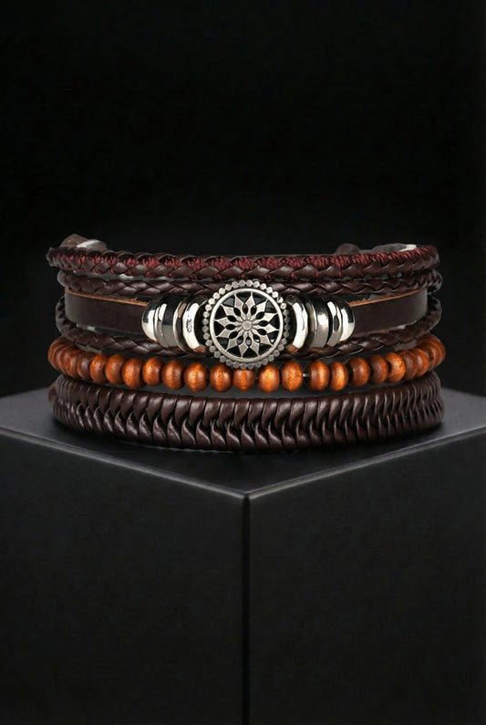 Chariot of Sól Leather Bracelet